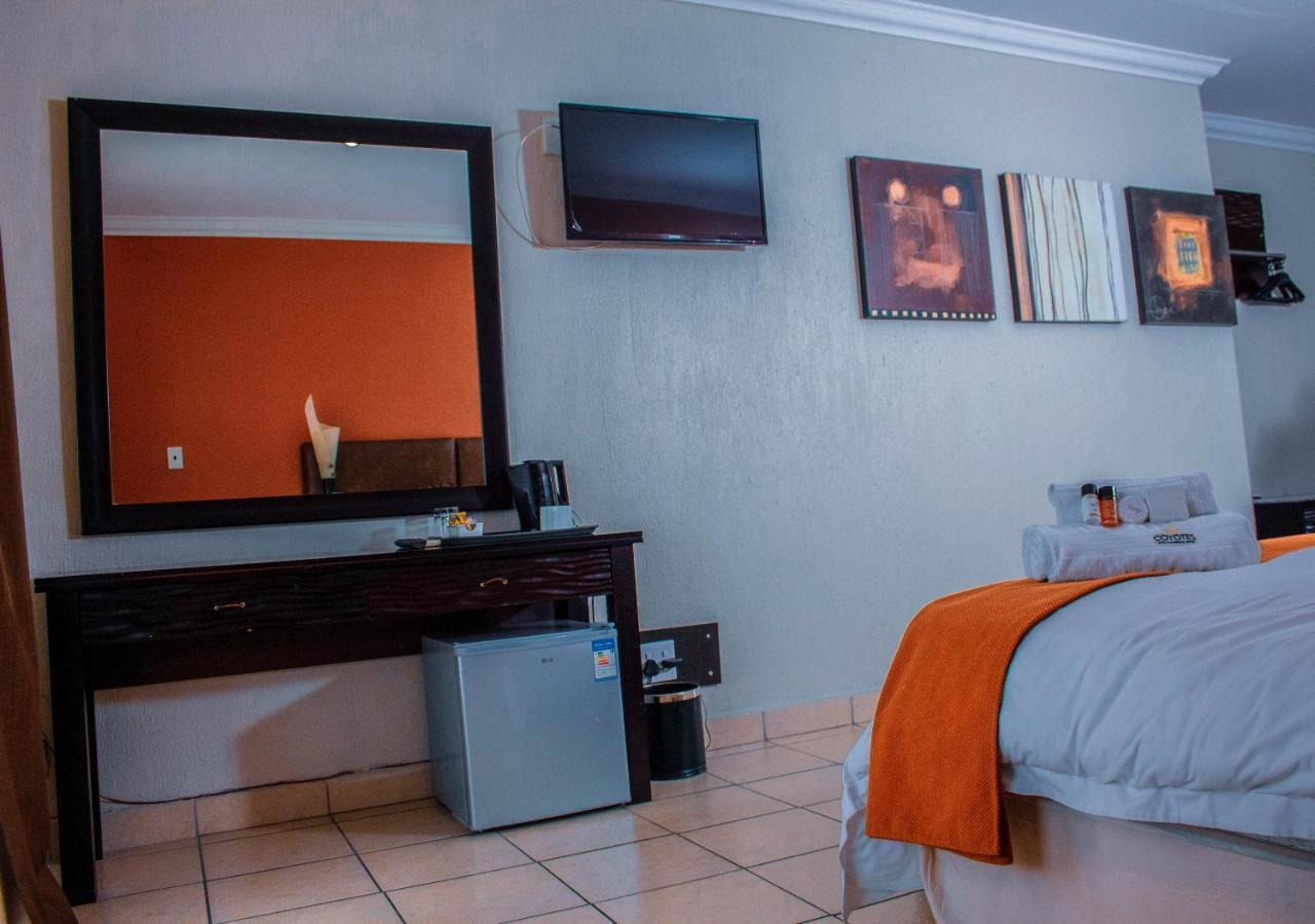Coyotes Hotel & Conference Centre Νέλσπρουιτ Εξωτερικό φωτογραφία