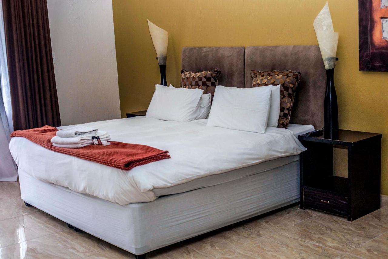 Coyotes Hotel & Conference Centre Νέλσπρουιτ Εξωτερικό φωτογραφία